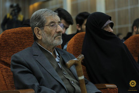 نشست کتاب خوان دانشگاهی و حوزوی با موضوع انقلاب اسلامی 