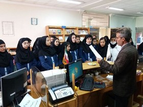 کتابخانه عمومی مجتمع فرهنگی هنری شاهین دژ- بازدید دانش آموزی- آبان 97