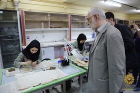 بازدید از بخش های مختلف کتابخانه و موزه ملی ملک