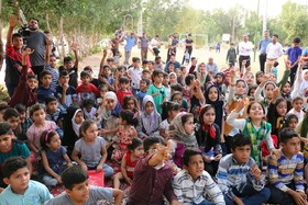 با بهار مهربانی کتابخانه های عمومی، ماه مهربانی در روستای بندقیر شوشتر کامل شد