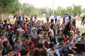 با بهار مهربانی کتابخانه های عمومی، ماه مهربانی در روستای بندقیر شوشتر کامل شد