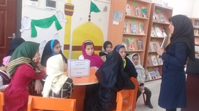 نشست معرفی و جمع خوانی کتب رضوی در کتابخانه قیصر امین پور کاج