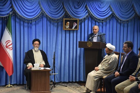 https://media.iranpl.ir/d/2019/11/14/3/180087.jpg