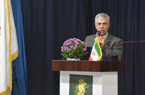 https://media.iranpl.ir/d/2019/11/24/3/182371.jpg