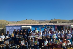 برگزاری جشن «مهربانی در مهر» در روستای سیل زده دمرود معمولان