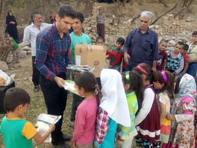 برگزاری جشن «مهربانی در مهر» در روستاهای سیل زده و محروم شهرستان الیگودرز