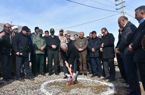 https://media.iranpl.ir/d/2020/02/08/3/191320.jpg