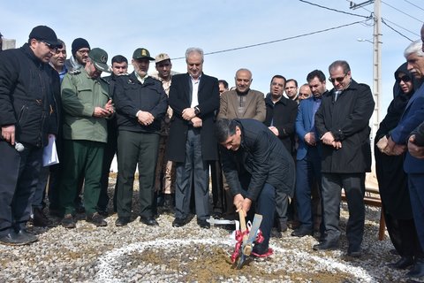 https://media.iranpl.ir/d/2020/02/08/3/191322.jpg
