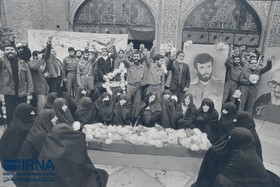 1361-01-01 مراسم تشییع پیکر شهدا - سعید صادقی