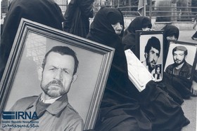 1361-01-01-راهپيمايي بانوان-محمود کلاری