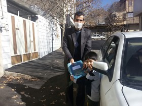 اجرای طرح «تحویل منابع درب منازل» در لرستان-کتابخانه عمومی غدیر