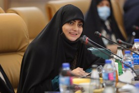 نشست تخصصی گفتگو پیرامون کتاب «تنها گریه کن»