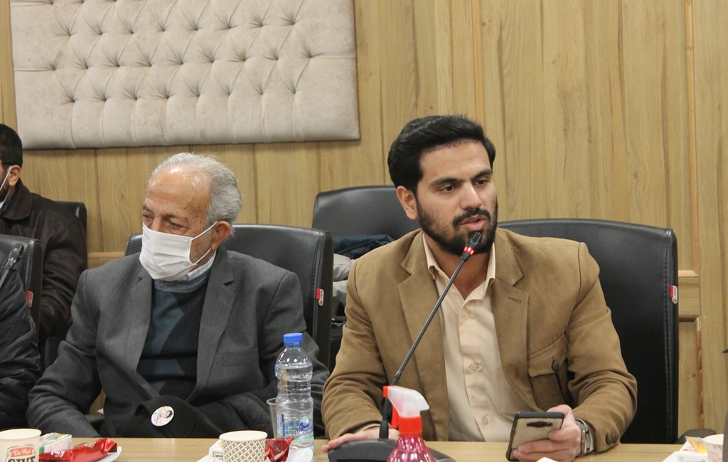 بانوی قرن، رهرو زهرای اطهر است