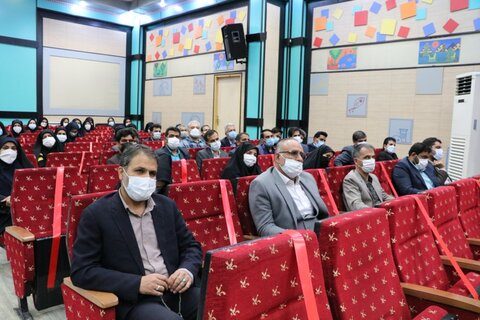 عزم جدی برای رفع دغدغههای معیشتی کتابداران در کنار رفع مشکلات قانونی و حقوقی نهاد و استمرار اقدامات توسعهای و ترویجی