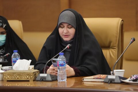 ویژه برنامه روایت مادری با محوریت کتاب «درگاه این خانه بوسیدنی است» برگزار شد