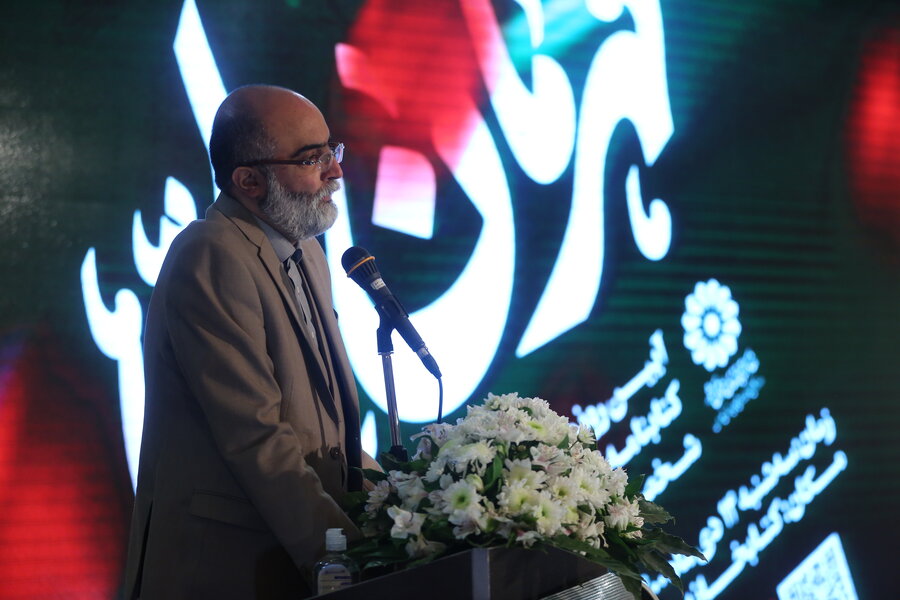 منظومه فکری شهید سلیمانی نسخه نجات بخش و نقطه راهبردی جامعه ما است