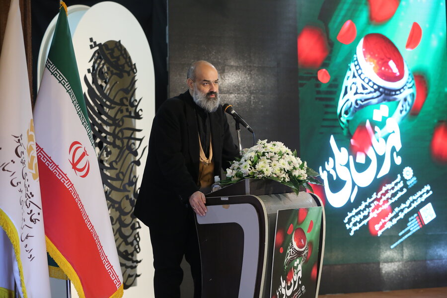 منظومه فکری شهید سلیمانی نسخه نجات بخش و نقطه راهبردی جامعه ما است