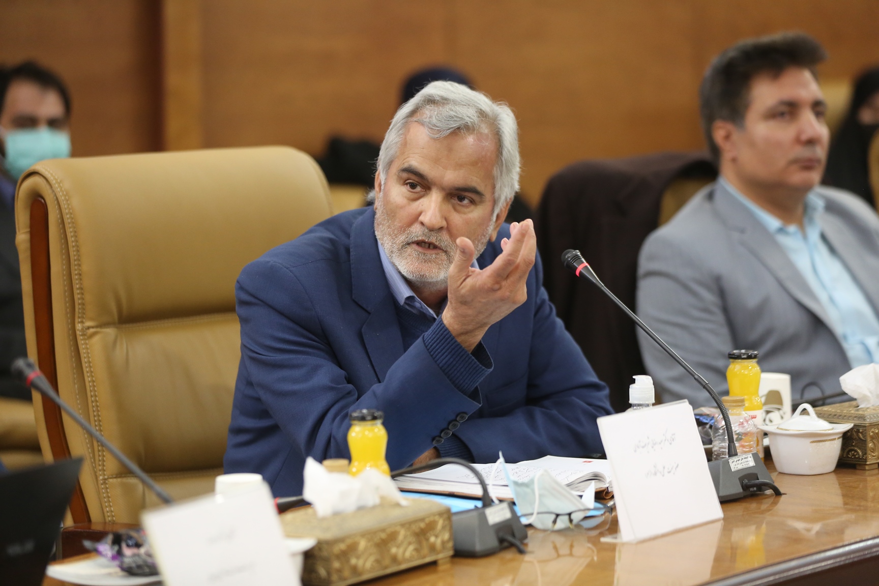 237602 نشست هم اندیشی سرپرست نهاد با پیشکسوتان و استادان علم اطلاعات و دانش شناسی برگزار شد