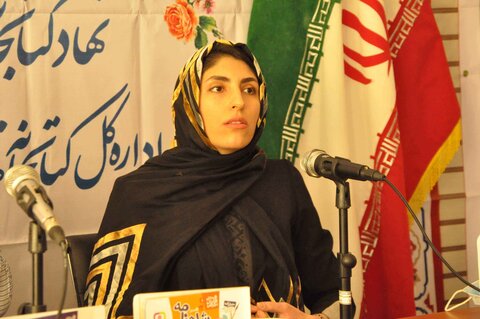 نشست اهمیت بازنویسی متون کهن برای کودکان و نوجوانان برگزار شد