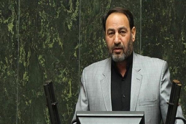 راه تعالی فرهنگی از توسعه کتابخانه های عمومی می گذرد