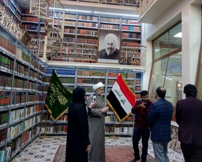 بازدید ۱۰ تن از کتابداران و کارکنان نهاد کتابخانه های عمومی کشور از کتابخانه امام امیرالمومنین (علیه السلام) نجف