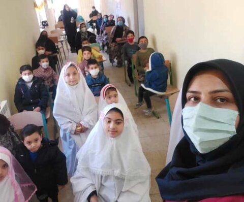 قلب کتابخانههای عمومی در تسخیر کودکان و نوجوانان است