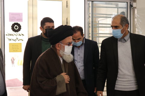 کتابهای کتابخانه مسجد جامع منابع مرجع برای تحقیق است