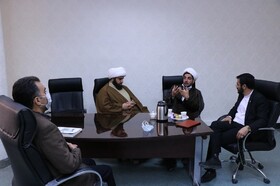 بازدید مسئولان و اصحاب فرهنگ و رسانه از کتابخانه مرکزی خوزستان