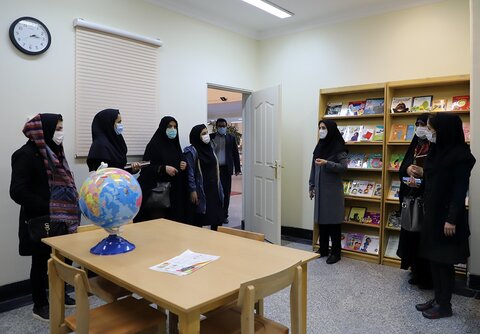 تور بازدید از کتابخانههای عمومی ویژه اصحاب رسانه استان همدان برگزار شد
