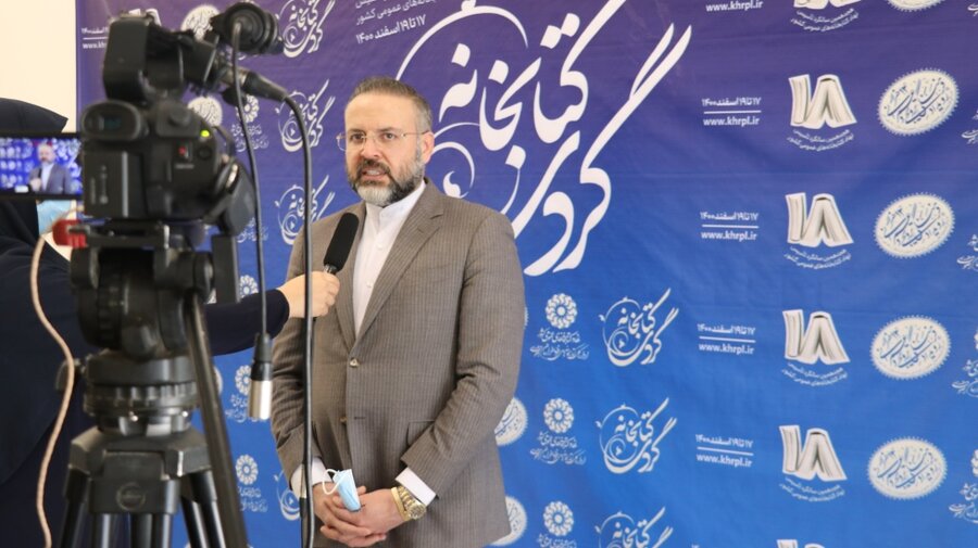 بازید خیر کتابخانه فروغ السادات میرصدرایی مشهد ازاین کتابخانه در قالب طرح «کتابخانه گردی»