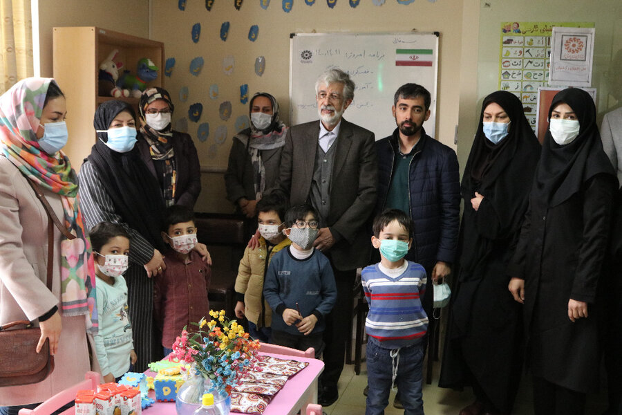 کتابخانههای عمومی مرکز گسترش زبان و ادبیات فارسی هستند بازدید رئیس فرهنگستان زبان ادب فارسی و نایب رئیس مجلس شورای اسلامی با همراهی سرپرست نهاد از کتابخانه مرکزی اردبیل