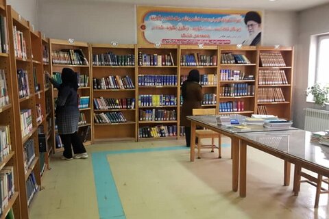 ۸ کتابخانه عمومی در ۶ شهرستان استان کرمانشاه میزبان کتابخوانان شدند