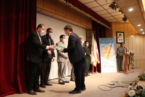 اختتامیه استانی یازدهمین جشنواره کتابخوانی رضوی در زنجان برگزار شد