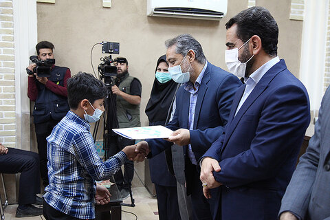 آیین اختتامیه یازدهمین جشنواره کتابخوانی رضوی در استان یزد برگزار شد