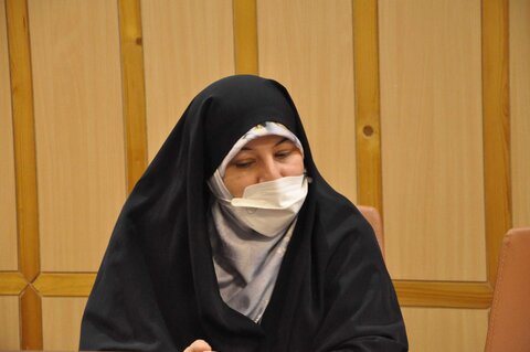 نشست کتاب خوان معلمین مروّج کتاب و کتابخوانی در رشت برگزار شد