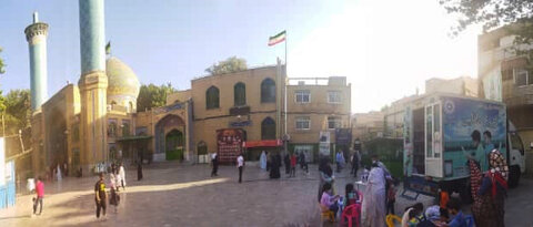 حضور کتابخانههای سیار فروغ دانایی و فدک در مراکز پرجمعیت و پرتردد شهری استان البرز