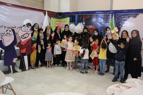 قصه گویی مریم امید خدا؛ مسئول کتابخانه عمومی ولیعصر(عج) در مصلی تهران