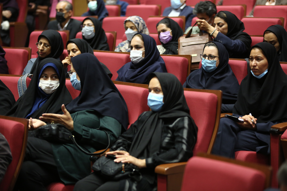 آمار کتابخانههای عمومی کشور با وجود دبیرستانها می تواند دو برابر شود