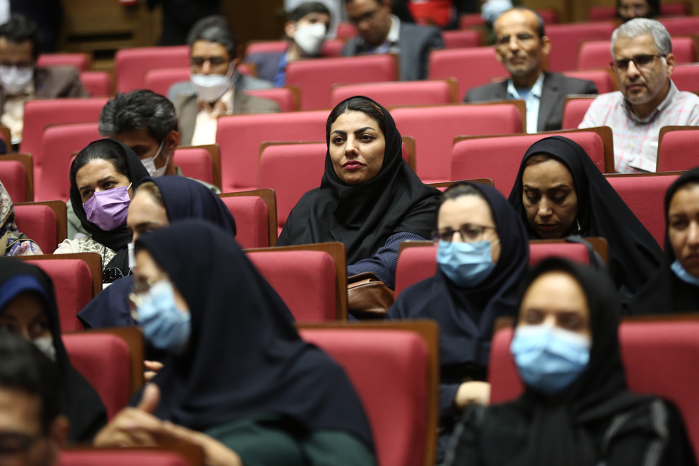 آمار کتابخانههای عمومی کشور با وجود دبیرستانها می تواند دو برابر شود