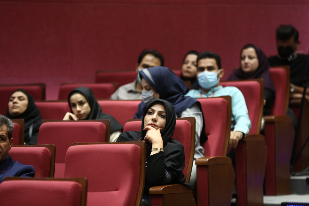 آمار کتابخانههای عمومی کشور با وجود دبیرستانها می تواند دو برابر شود