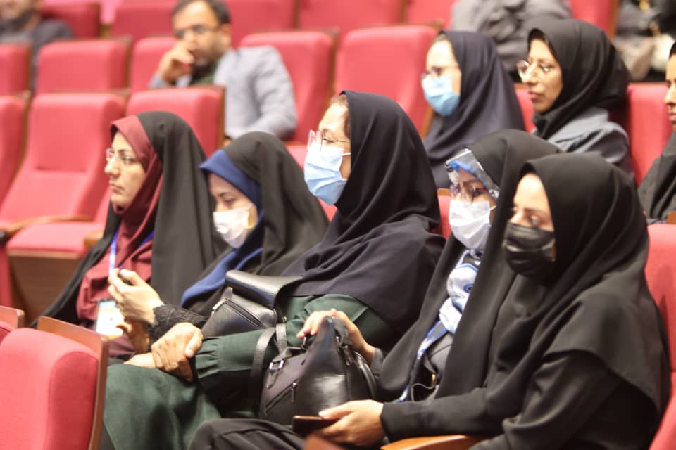 مردم کمتر کتابهای خود را به یکدیگر قرض میدهند