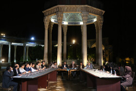 نشست مدیران نهاد با استادان علم اطلاعات و دانش شناسی  در حافظیه