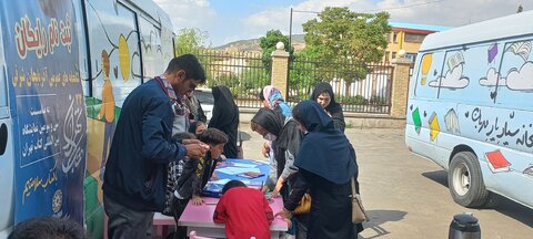 اجرای برنامه های متنوع فرهنگی و کتابخوانی توسط کتابخانه های عمومی پیک صبا و پیک دانایی در تبریز