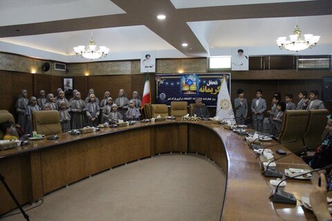 محفل ادبی «کریمانه» به مناسبت دهه کرامت در تهران برگزار شد