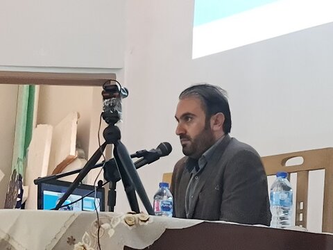 کتابخانه های عمومی شیراز میزبان دوستداران یار مهربان شدند