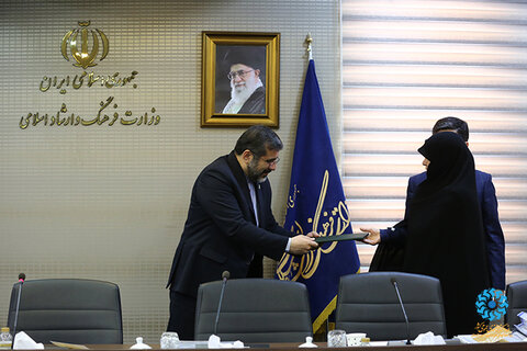 کتابخانههای عمومی مؤثرترین حلقه فرهنگی در کشور/ چالش ها و ضرورت های اصلاح قانون تاسیس نهاد