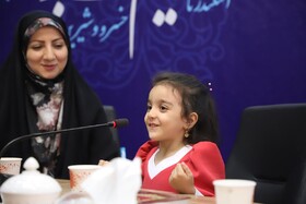 خوانش آثار نظامي توسط كودك عضو كتابخانه