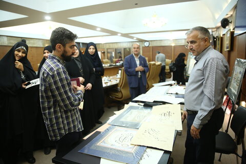 توجه به حوزه شعر و ادبیات، فرصت های تازه ای را در گفتگو با جامعه ایجاد می کند