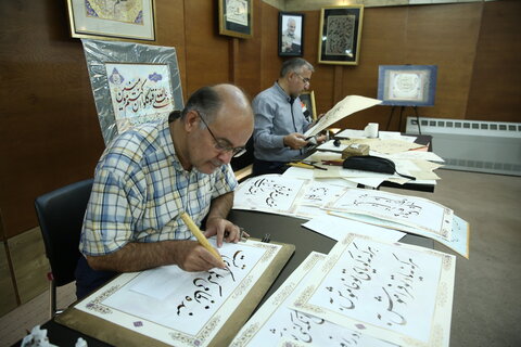 توجه به حوزه شعر و ادبیات، فرصت های تازه ای را در گفتگو با جامعه ایجاد می کند