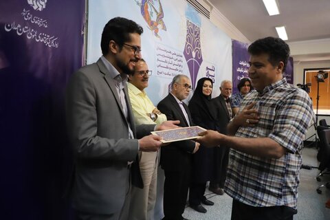 همایش ملی «قلم برای قلم» در کتابخانه مرکزی همدان برگزار شد